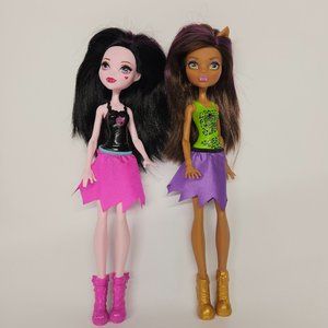 2015 Monster High Cheerleader Ghoul Spirit Draculaura and Clawdeen Budget Dolls
